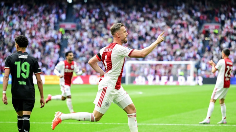 Volante inglês Jordan Henderson assina com o Brentford