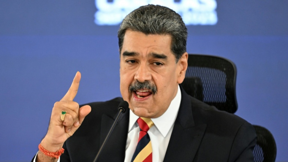 Maduro volta a decretar Natal em outubro na Venezuela