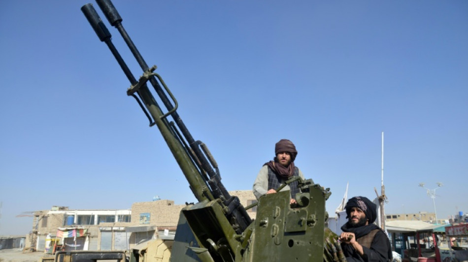 Paquistão e Afeganistão estabelecem cessar-fogo de 48 horas após vários dias de confrontos