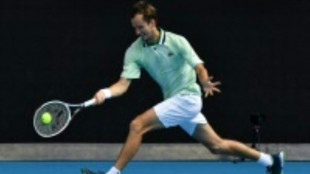 Matchball abgewehrt: Medwedew &uuml;bersteht Krimi und steht im Halbfinale