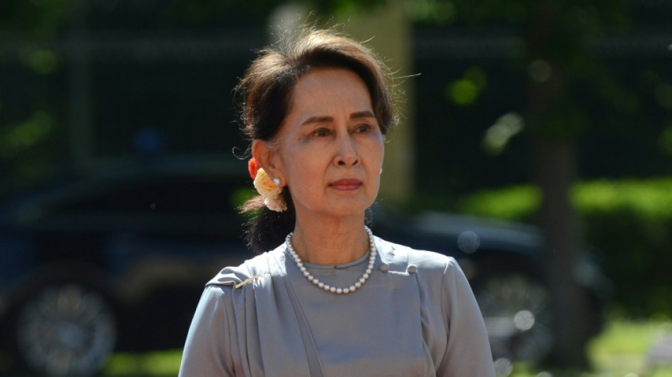 Suu Kyi regresa a los tribunales de la junta militar birmana tras una ausencia por motivos de salud
