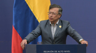Petro denuncia una "enorme" presi&oacute;n a la justicia colombiana antes del fallo al expresidente Uribe