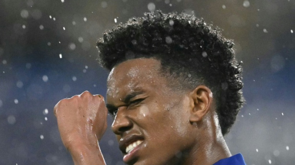 Chelsea teenagers shine in rout of 10-man Ajax