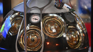 Inizia la caccia ai neutrini con la grande sfera liquida di Juno