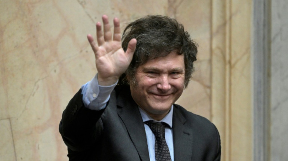 Milei promete un "shock" econ&oacute;mico al asumir la presidencia de Argentina