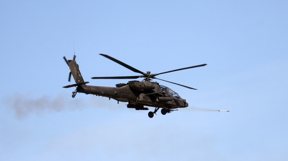 Trump, 'l'Iran ha abbattuto il nostro Apache, risponderemo'