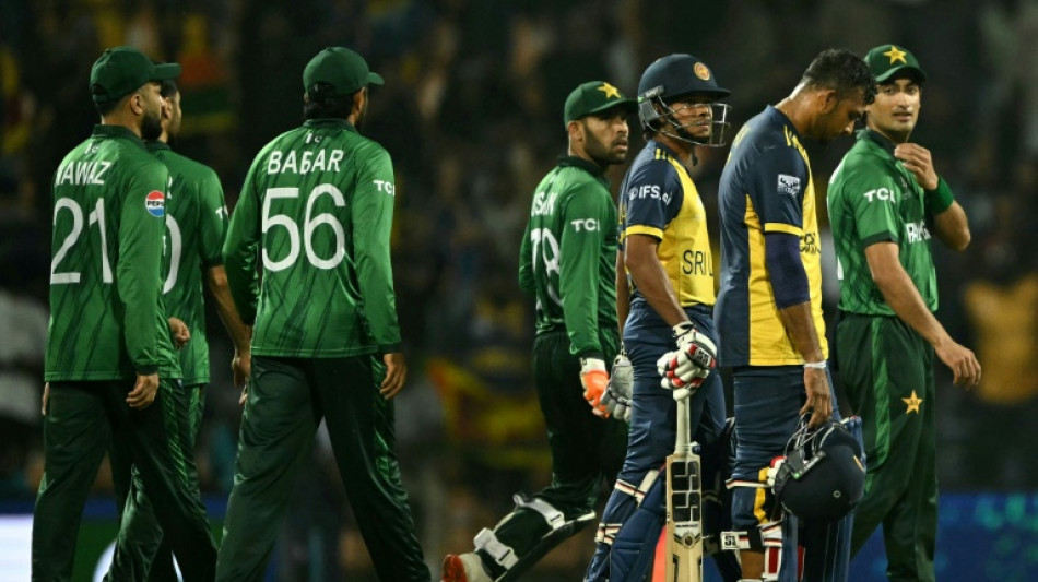 New Zealand into T20 World Cup semis as Sri Lanka avoid big Pakistan loss