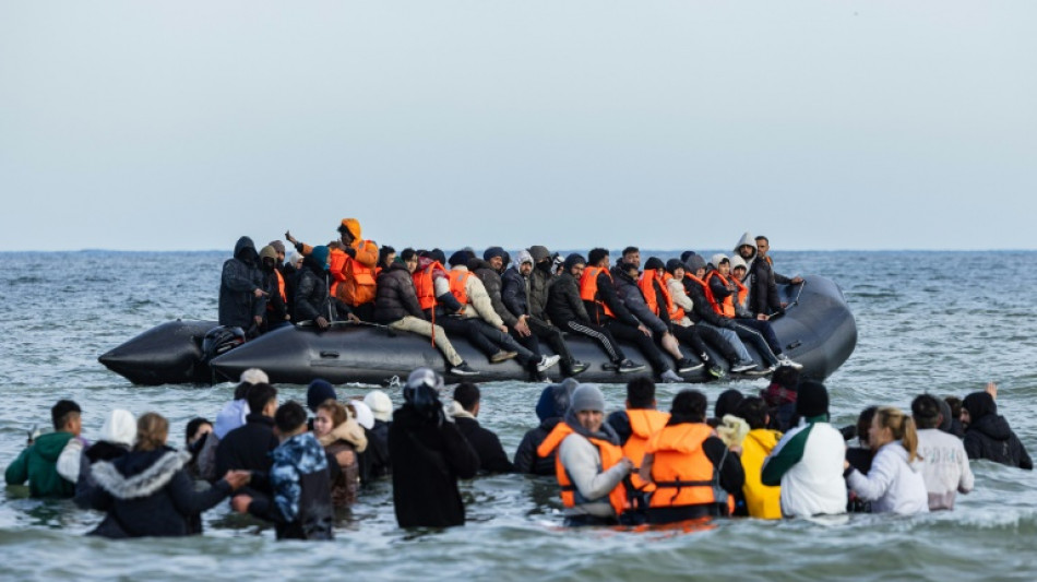Frau und Kind auf &uuml;berf&uuml;lltem Boot im &Auml;rmelkanal ums Leben gekommen