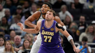 NBA: Doncic et les Lakers dominent les Bucks, Le Thunder gronde encore