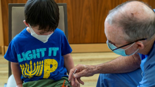 Facebook e Instagram eliminan a uno de los grupos antivacunas más grandes de EEUU