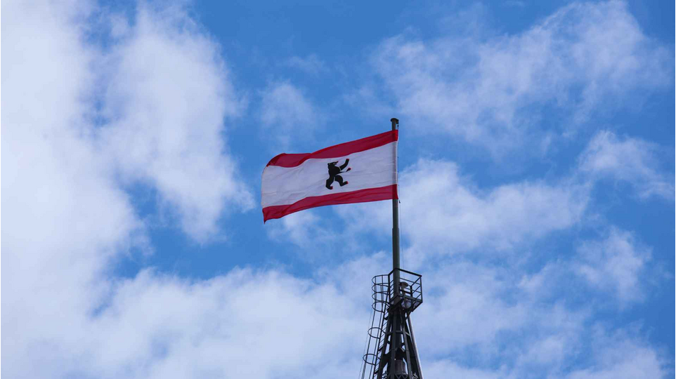 Skandal: Ausl&auml;nderbeh&ouml;rde Berlin ignoriert Urteil